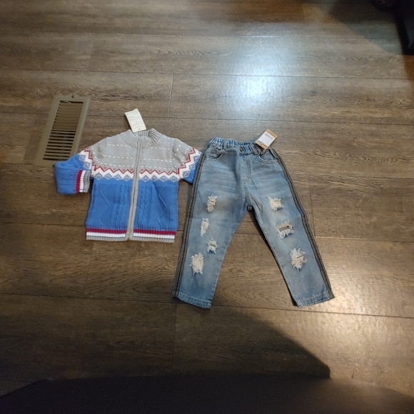 Toddler Boy's Sweater and Jeans Set - Picture 2 of 5